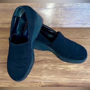 BareTraps Black Slip-On Shoes